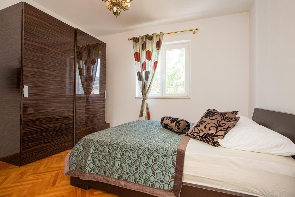 Aida Apartments And Rooms For Couples And Families Free Parking Дубровник Экстерьер фото