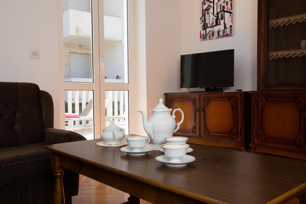Aida Apartments And Rooms For Couples And Families Free Parking Дубровник Номер фото