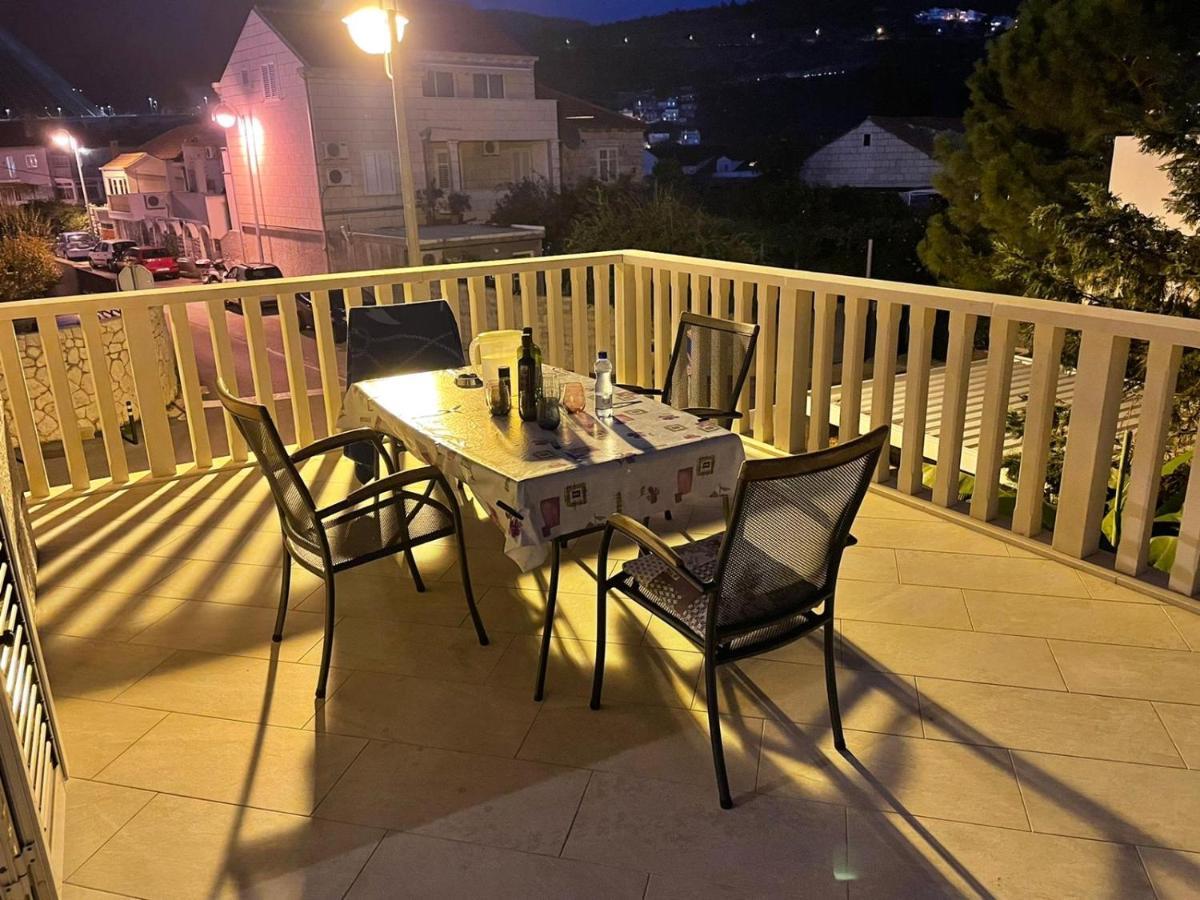 Aida Apartments And Rooms For Couples And Families Free Parking Дубровник Экстерьер фото