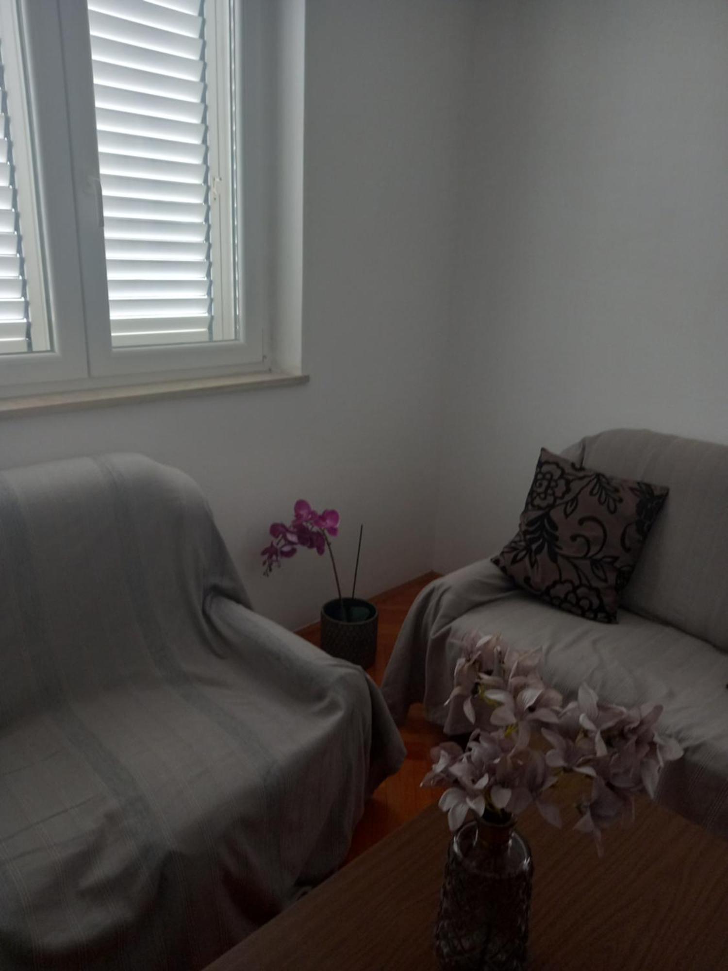Aida Apartments And Rooms For Couples And Families Free Parking Дубровник Экстерьер фото